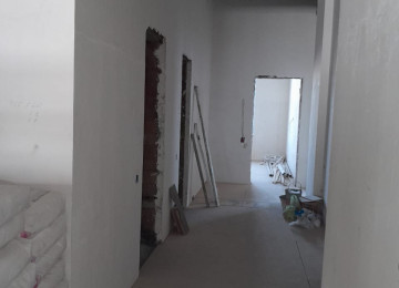 Şəhərin mərkəzində Nəsimi rayonu, Nəsimi bazarın yanında,