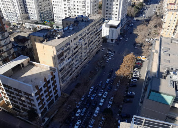 Şəhərin mərkəzində Nəsimi rayonu, Nəsimi bazarın yanında,