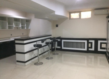 Obyekt satılır Zirzemi te'mirli 9 mikrorayon, Mir Celal