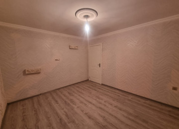 Zabrat qesebesinde ATS yoluna yaxin yerdə,diger yolnan 75