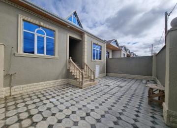 Zabrat Mehemmedli yolu 2 sotda 120 kvm.4 otaqli ev