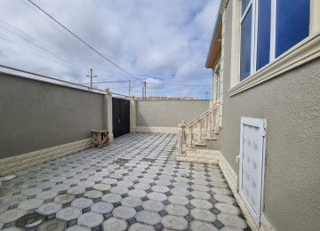 Zabrat Mehemmedli yolu 2 sotda 120 kvm.4 otaqli ev