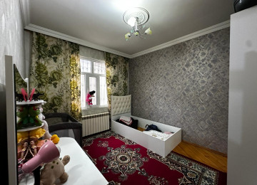 Ramana Gülçülükdə 2 sotda 90kvm.3 otaqli olan ev təcili