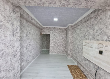 Mehemedli qesebesinde esas şəhər yolundan 200 mt