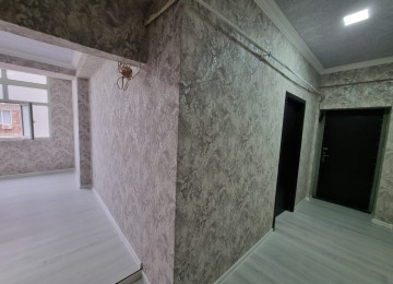 Mehemedli qesebesinde esas şəhər yolundan 200 mt