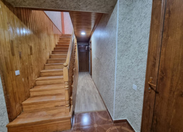 Zabrat 1 qesebsinde 118B marşurut yoluna yaxin mesafede 2