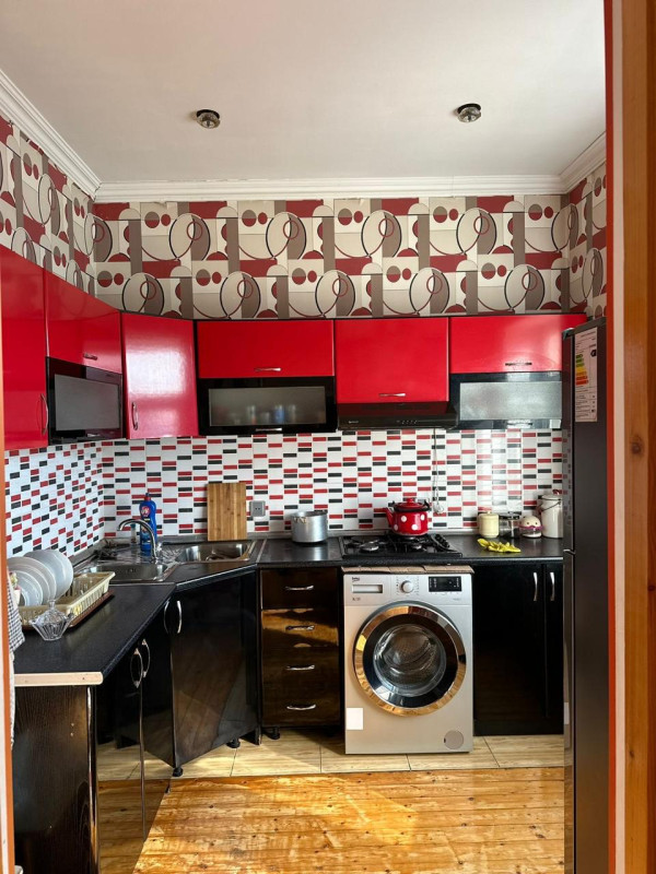 heyet evi Ramana Gulculukdə 4 sot torpag sahəsində 3 otaglı kursulu