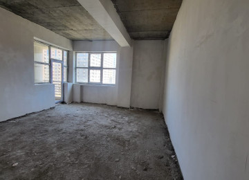 Azadlıq prosbekti 82 də 28 may metrosunun yanında.Yeni