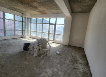 Azadlıq prosbekti 82 də 28 may metrosunun yanında.Yeni