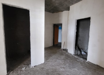 Azadlıq prosbekti 82 də 28 may metrosunun yanında.Yeni