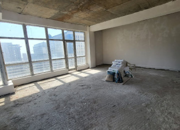 Azadlıq prosbekti 82 də 28 may metrosunun yanında.Yeni