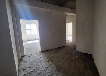 Azadlıq prosbekti 82 də 28 may metrosunun yanında.Yeni