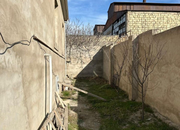 Ramana Gulculukdə 4 sot torpag sahəsində 3 otaglı kursulu