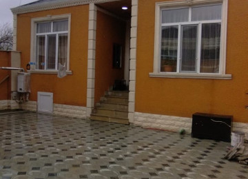 YASAYISLI EV SATILIR!Zabrat qes.307 sayli mektebe yaxin 2