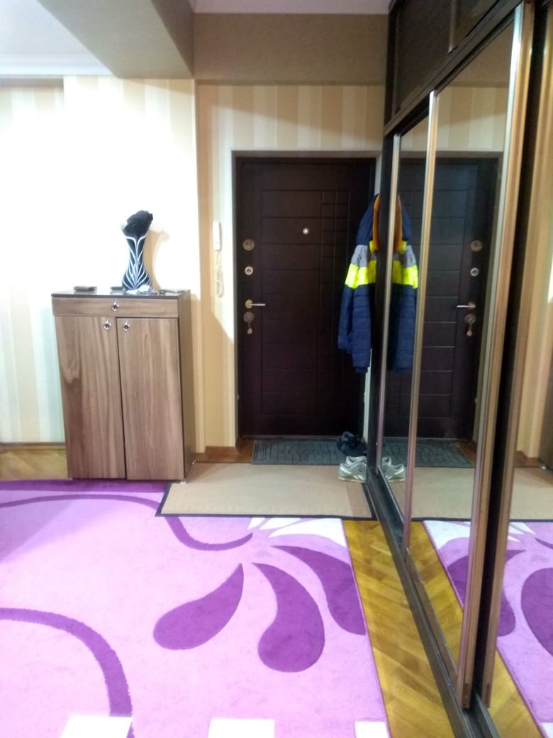 Xlrdalan kOHNE BAZARIN YANI 2 Otaq 3 ce duzelme Menzlin