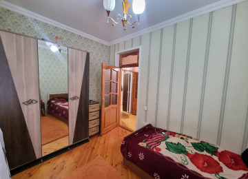 Zabrat 1 qesebesinde merkeze yaxın yerdə,marşurut