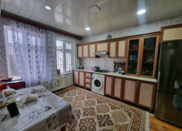 Zabrat 1 qesebesinde merkeze yaxın yerdə,marşurut