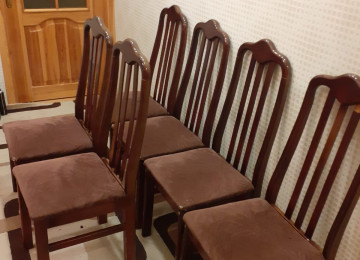 6 ədəd döşəkli oturacaq stulları mohkemdir. Hamsi birlikdə