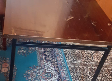 Yemək masası stol miz satilir. Qiyməti 35 manata. #qabaq