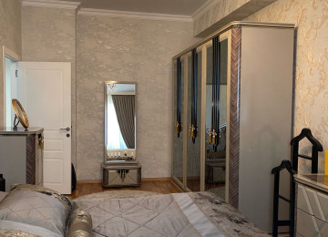 Mənzil-Xırdalan şəhərinin mərkəzində,Köhnə bazarın