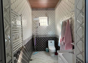 Masazırda Laçın mektebin arxasinda 2 sotun içerisinde 90