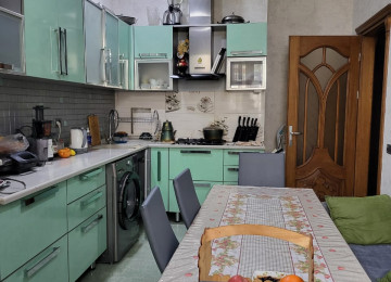 Nərimanov Metrosuna yaxın 3 otaqlı mənzil Lahiyə: -Yeni