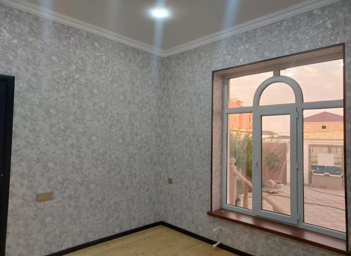Heyet evi Abseron rayon Ceyranbatan qes 4 nomreli mektebin yaninda