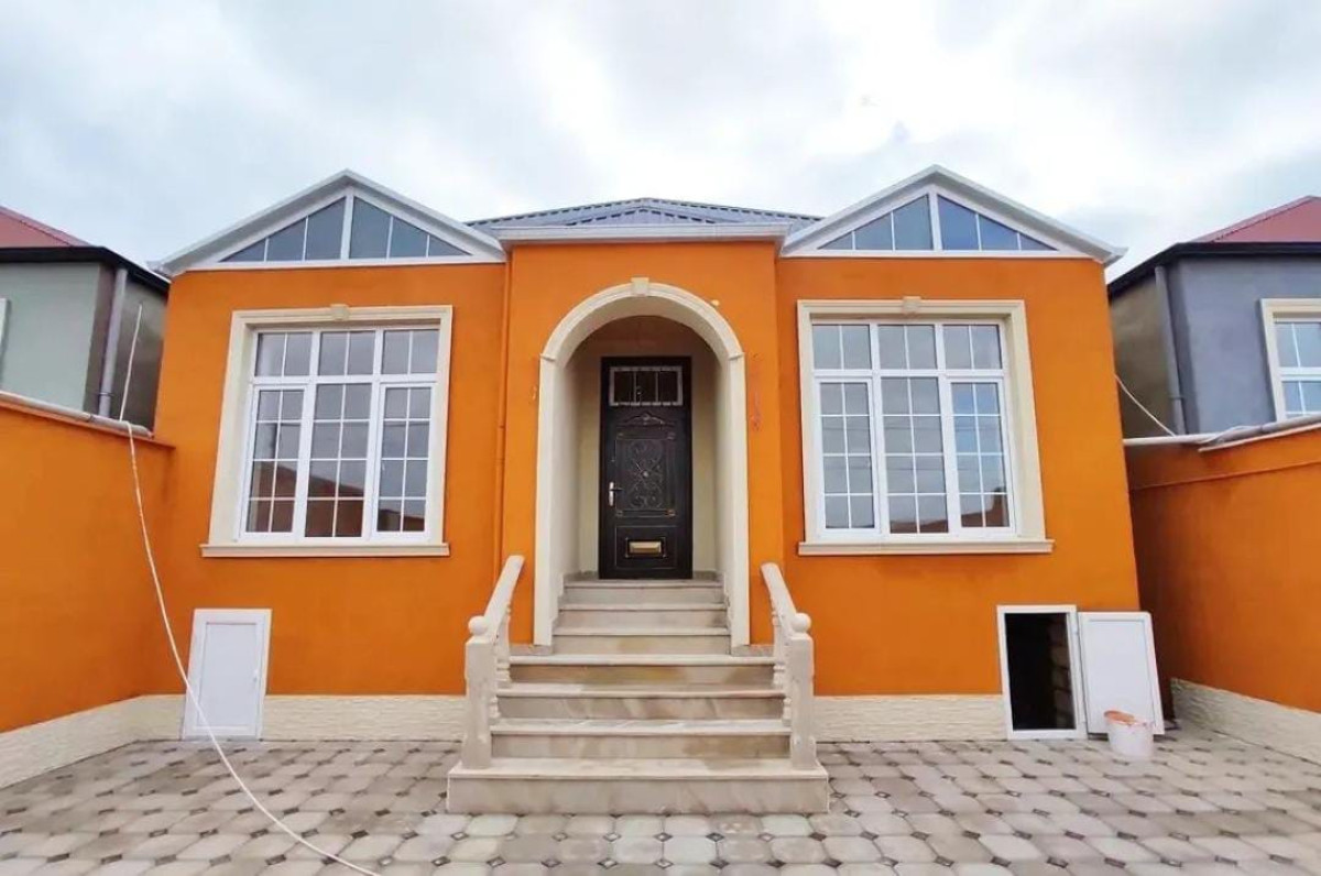 heyet evi satilir Suraxanı rayonu Hövsan qes. maşın bazarın arxasında 1.5