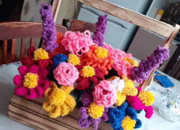 Toxunmadir .her zovqe her rengde toxuyuram.qiymeti