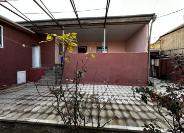 Zabrat 1 qesebesinde ATS yolunda şəxsi ev satılır.Teze