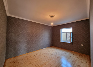 Zabrat qesebesinde marşurut yoluna lap az mesafede,teze