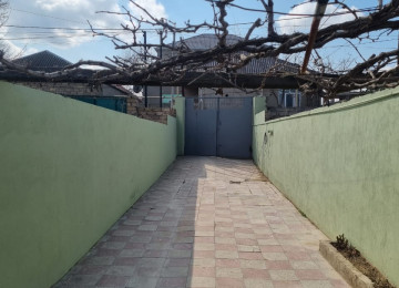 Zabrat qesebesinde marşurut yoluna lap az mesafede,teze