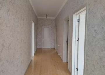 Ceyranbatan qəsəbəsində həyət evi satilir. Araz marketin