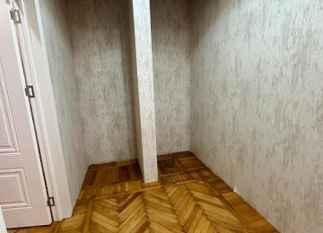 Xətai rayonu Əhmədli metrosuna 7-8 deqiqelik məsafədə,Bravo