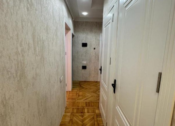 Xətai rayonu Əhmədli metrosuna 7-8 deqiqelik məsafədə,Bravo