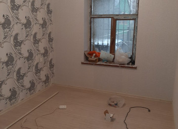 Qum adasında 4 otaq 1.6 sotda tikilib. Tam temirlidir