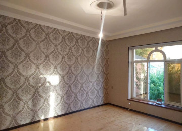 Abseron rayon Ceyranbatan qes 4 nomreli mektebin yaninda