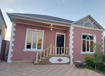 Abseron rayon Ceyranbatan qes 4 nomreli mektebin yaninda