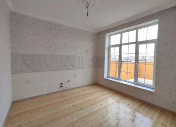 Suraxanı rayonu Hövsan qes. maşın bazarın arxasında 1.5