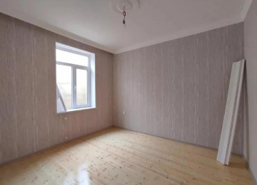 Suraxanı rayonu Hövsan qes. maşın bazarın arxasında 1.5