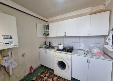 Ramani sovxoz mektebe ve marsruta yaxin 1 sotda 60 kvm.2