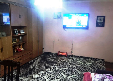 TƏCİLİ !!! Nizami rayonu Elşən Sülüeyamov küçəsi Neftçilər