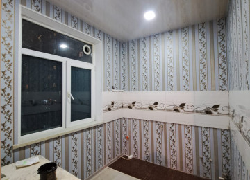 Memar əcəmi metrosu yaxınlığında, 5mərtəbəli binanın 3cü