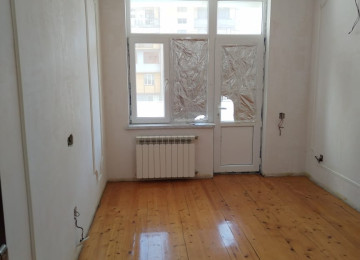 Xətai rayonu H.Aslanov mst yaxınlığında Nəsrəddin Tusi