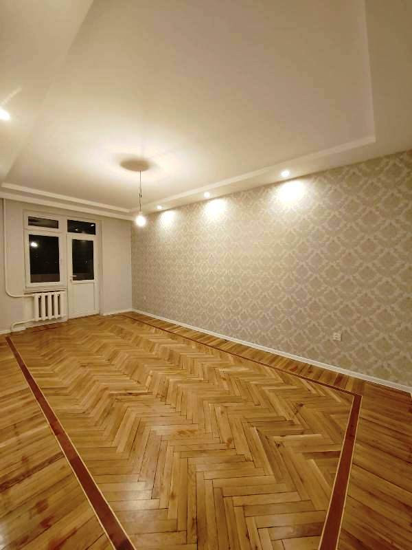 Yeni Günəşlide 3 otaq menzil Suraxani rayonu Yeni Günəşli qes,AB massivi,Xaqlar