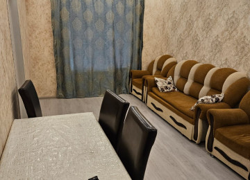 Xlrdalan Aaaf park bazarstore arkasında yerleşir. Tam