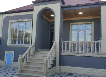 Sumqayit seher Yasil dere 10A nin yolu erazisinde tikintiye