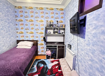 Xırdalan şəhəri,AaafPark yaşayış kompleksində,4 mərtəbəli