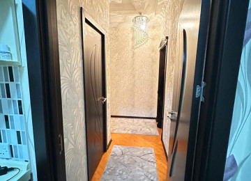 Xırdalan şəhəri,AaafPark yaşayış kompleksində,4 mərtəbəli