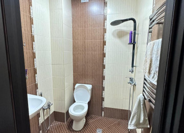 Xırdalan şəhəri,AaafPark yaşayış kompleksində,4 mərtəbəli